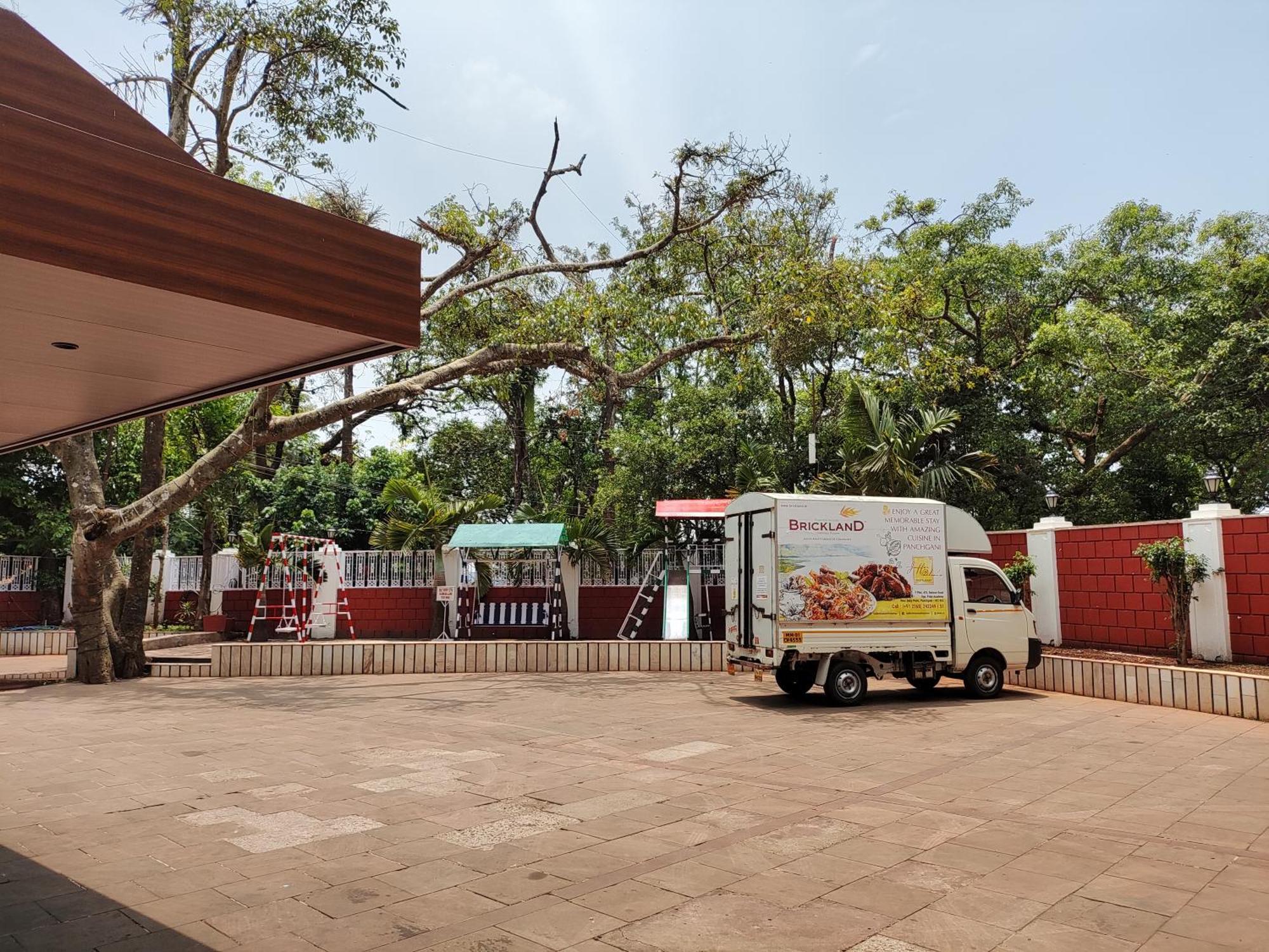 Jaffer Bhai'S Brickland Hotel Panchgani Extérieur photo