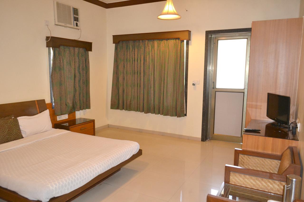 Jaffer Bhai'S Brickland Hotel Panchgani Extérieur photo