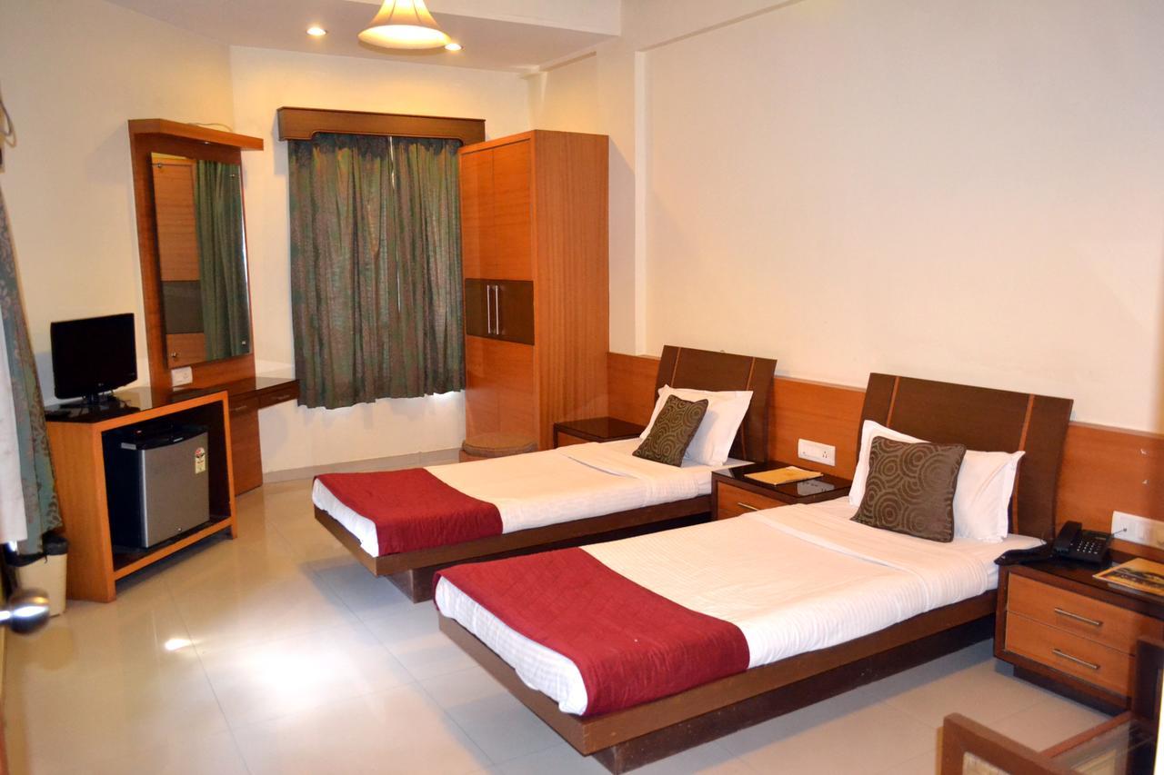 Jaffer Bhai'S Brickland Hotel Panchgani Extérieur photo